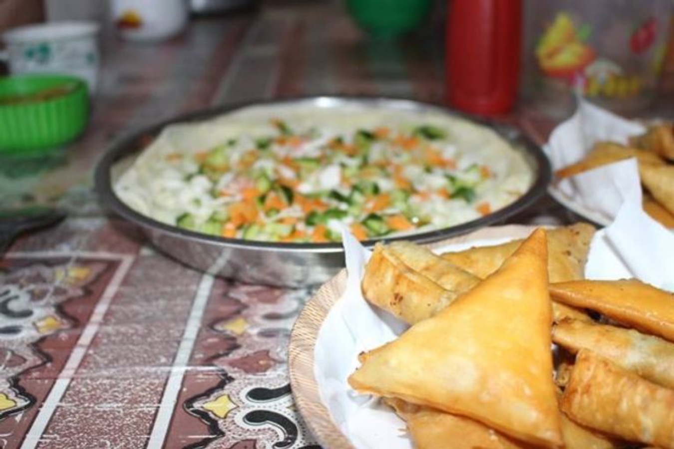 رمضان في عدن.. نكهات بحرية وتقاليد عريقة على مائدة الإفطار