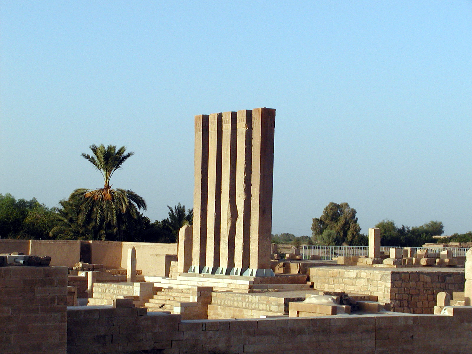 اليمن.. ارض الحضارات والطبيعة الساحرة (فيلم وثائقي)