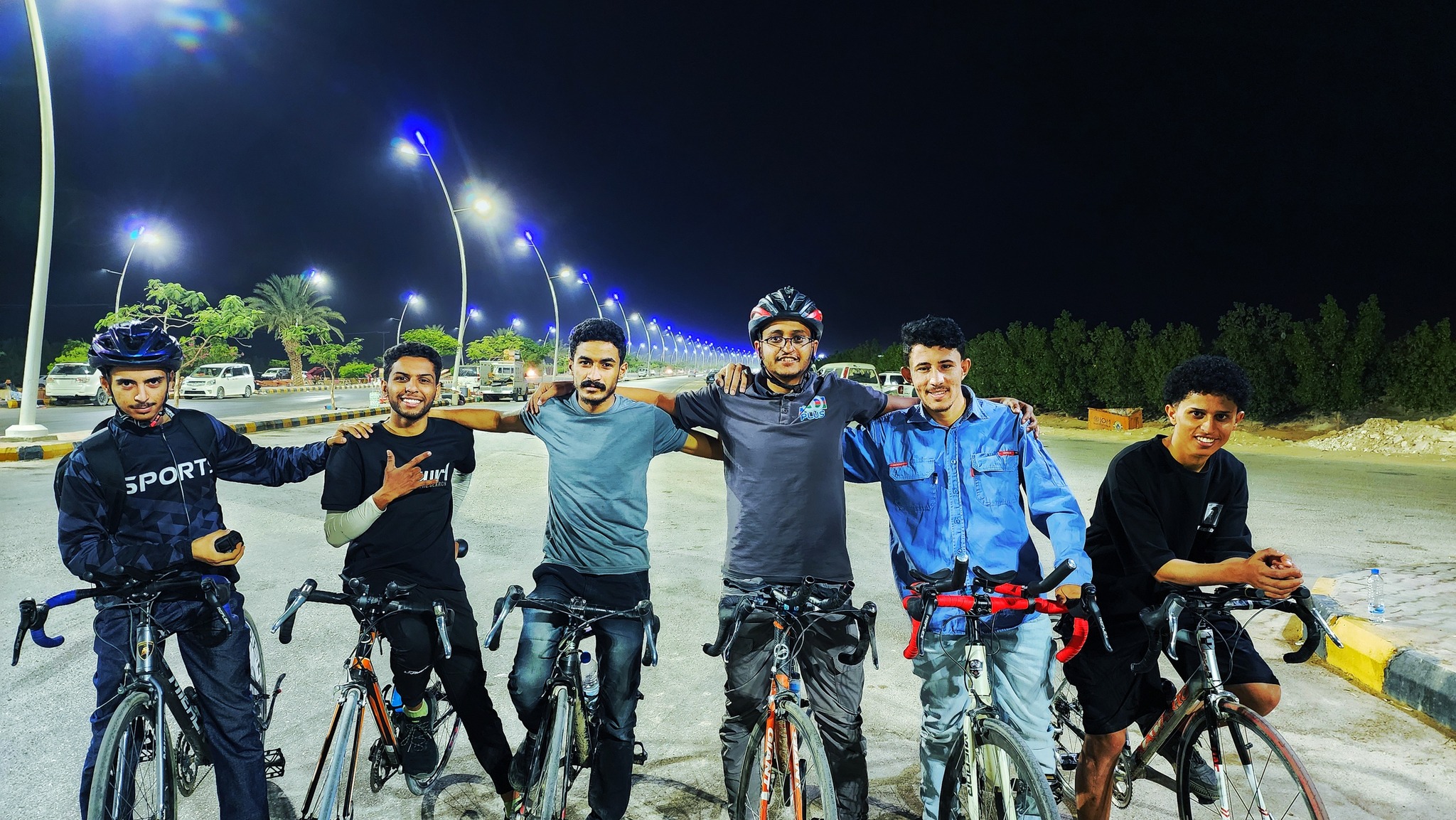 رحلة بلا وقود… بالدراجات الهوائية إلى كوكب سقطرى